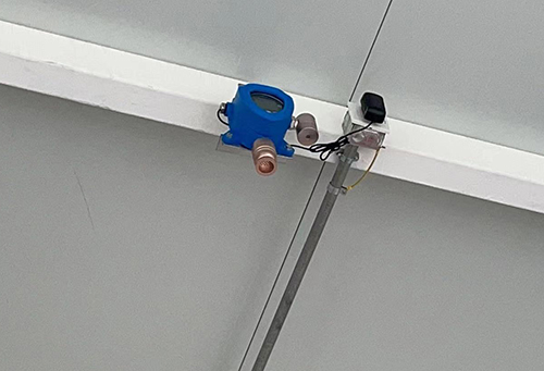 工業(yè)級三氟化氮氣體檢測儀安裝現(xiàn)場圖