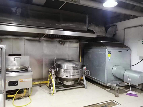 廚房燃?xì)鈭?bào)警器安裝方案現(xiàn)場圖