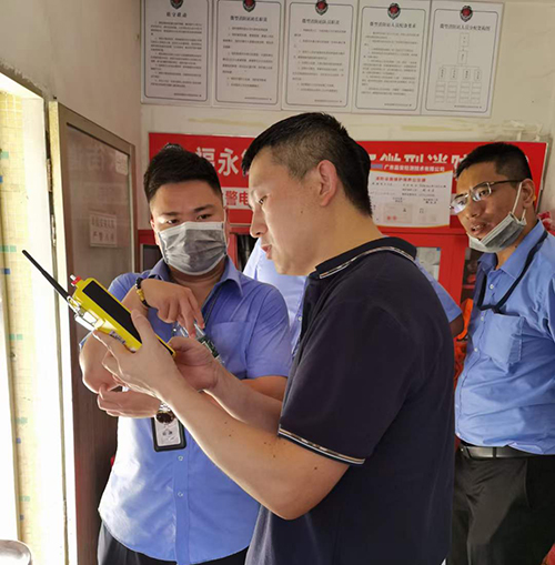 應急救援手持式多種氣體檢測儀