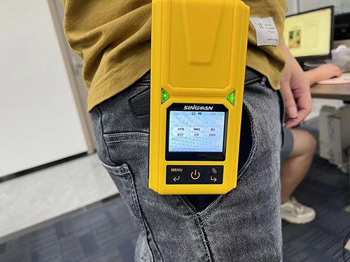 便攜復(fù)合式氣體檢測(cè)儀